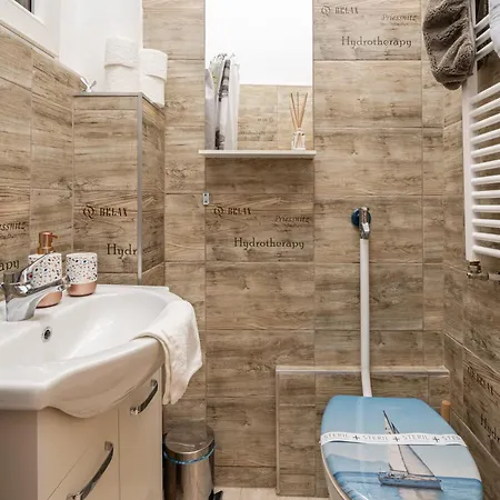 Deri Miksa Natural * Budapešť